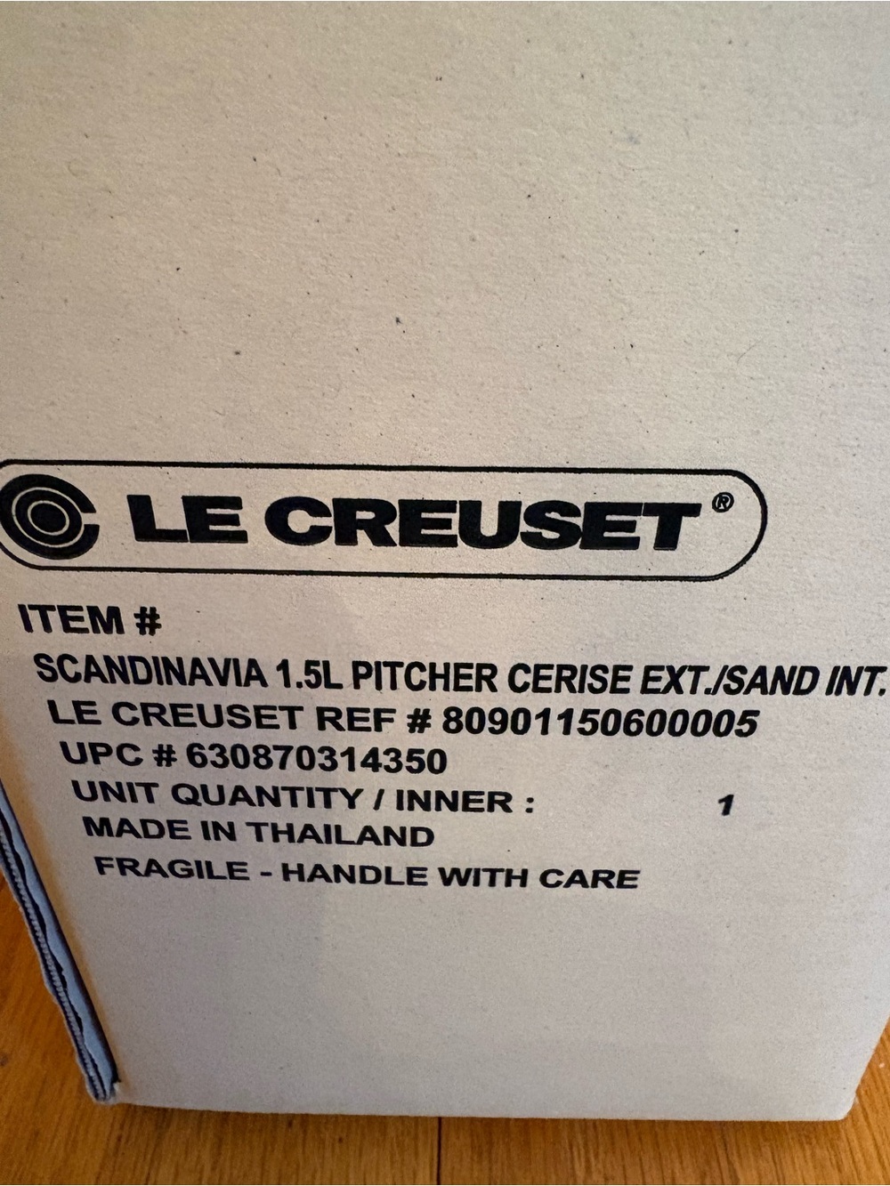 Le Creuset Scandinavia 1.5L Pitcher. Cerise - Picture 8 of 8